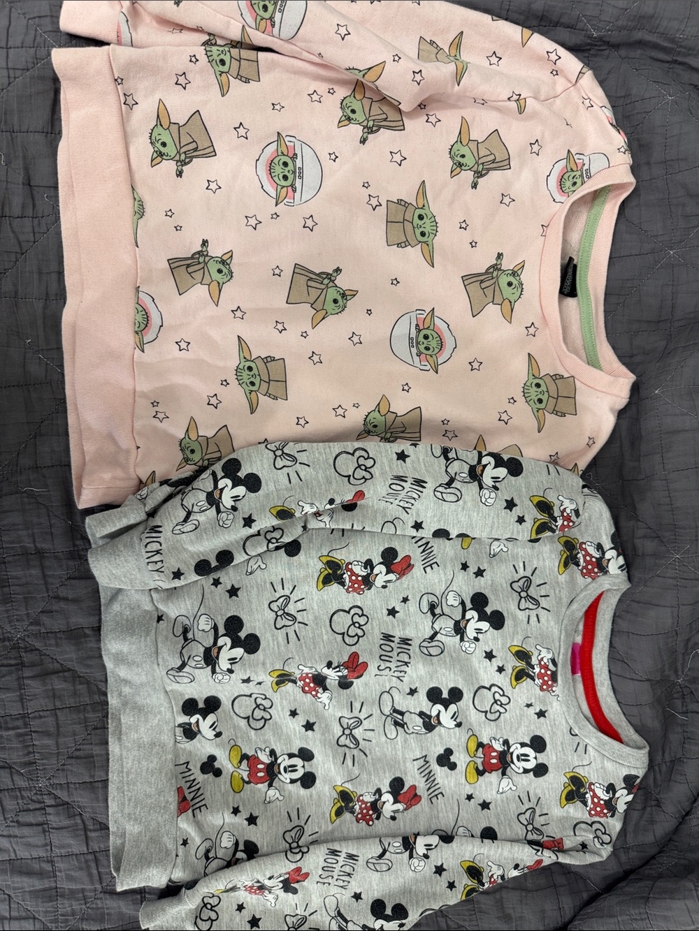2 Disney stat wars and Mickey/minnie crewneck light sweatshirts